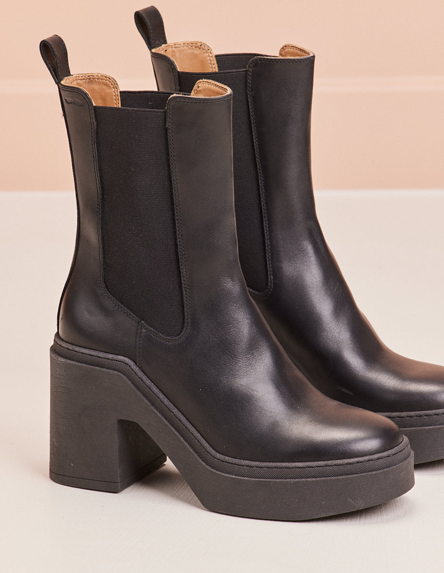 Heeled boots Sophie - Black leather